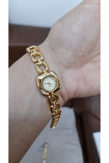 Almera Vintage Women's Watch - Gold Color