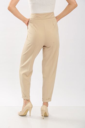 Fovere High Waist Tongue Detailed Pleated Carrot Trousers