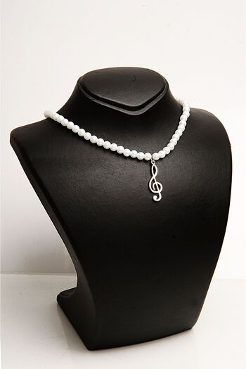 EUROMODA Pearl Detailed Left Key Necklace and Earring Jewelry Set