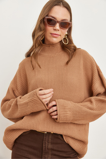 Olalook Tan Collar Curved Honeycomb Knitwear Women's Sweater - Kzk- 19000825