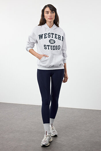 Trendyol Collection Fleece Gray Melange Hooded Sweatshirt - Kangaroo Pocket and Slogan Printed Twoaw25sw00264