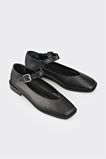 Elle Shoes Black Leather Women's Casual Shoes