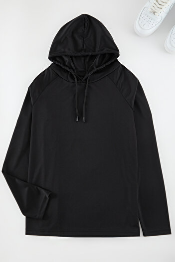 Trendyol Collection Спортен суитшърт с качулка от черен технически плат - стандартна кройка Tmnaw25Sw00185