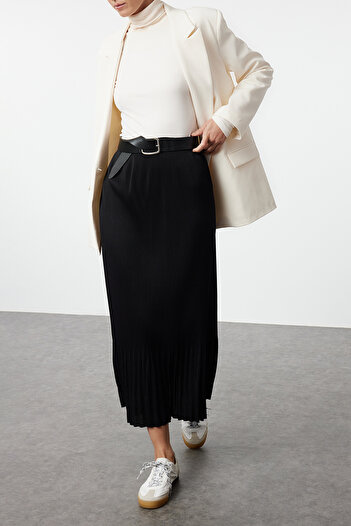 Edit by Trendyol Black Ruffled Pleated Long Stretchy Knitted Pencil Skirt Tedaw25Ee00003