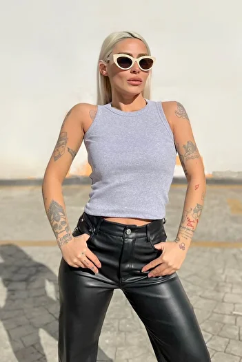 Swist Gray Zero Sleeve Crew Neck Crop Blouse