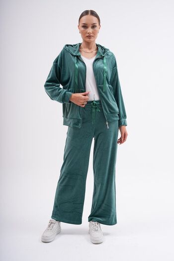WestBound Zimrute Women's Tracksuit Set - Soft Velvet, Palazzo Leg, Butterfly Printed