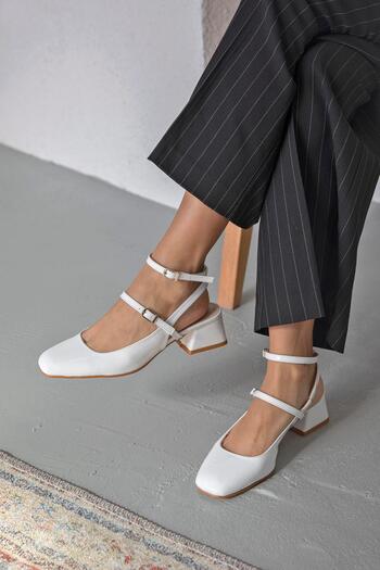 STRASWANS Viola Women's Heeled Patent Leather Shoes White