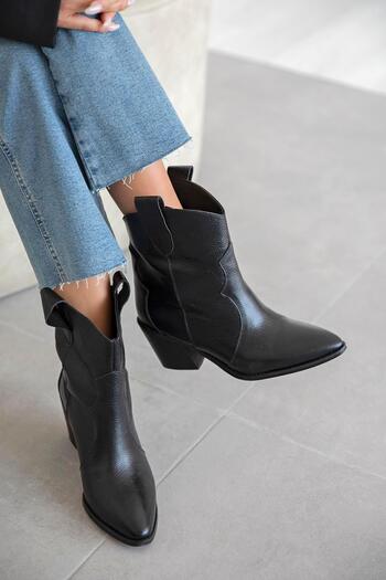 STRASWANS Jenson Women's Genuine Leather Heeled Leather Boots Black