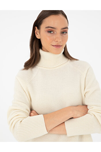 Pierre Cardin Ecru Regular Fit Turtleneck Wool Sweater 50296491-Vr019