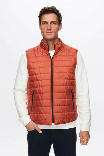 D'S Damat Brick Color Regular Fit Fiber Filled Zippered Seasonal Vest Coat