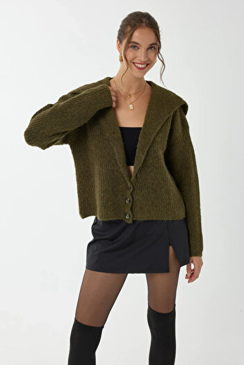 Hiccup Comfortable Cut Buttoned Knitted Cardigan