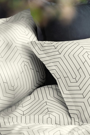 İssimo Home Strada White 210 Tc (83 Thread) Cotton Satin Duvet Cover Set Single