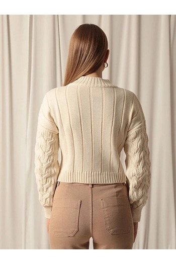 Bracha Intermediate Size Jacquard Patterned Half Turtleneck Comfortable Fit Knitwear Sweater