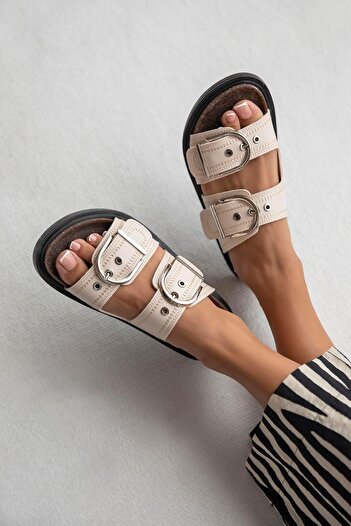 STRASWANS Chelsa Beige Women's Slippers - Buckle Detailed, Daily Comfort