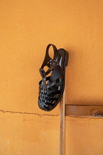 STRASWANS Regina Black Patent Leather Sandals - Women, Buckle Detailed