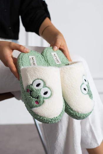 NOVİNS Frog Patterned Plush Women's House Slippers - Quiet and Comfortable Sole