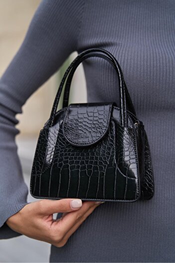 Madamra Dámská dámská taška Mini City Black Crocodile s potahem Maja -