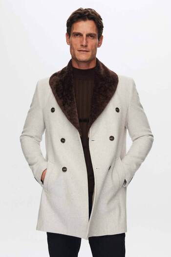 D'S Damat Double Breasted Coat with Removable Fur Collar in Beige with Regular Fit
