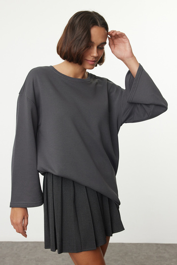 Trendyol Collection Crew Neck Anthracite Oversize SWeatshirt - Spanish Sleeve, Knitted TWOAW25sw00165