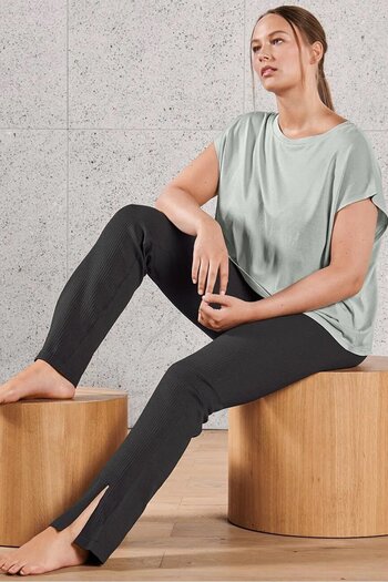 Tchibo Women Sportswear Fit Training Seamless Trousers, Black