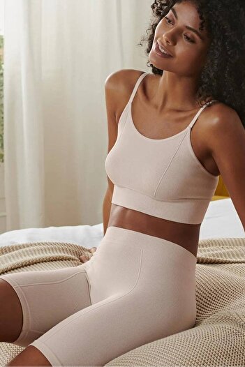 Tchibo Women Pull On Seamless Shorts, Off White
