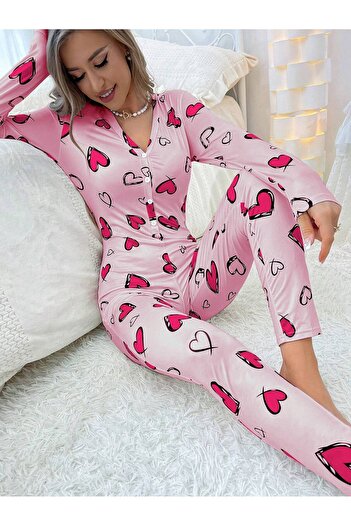 the DIFFerent Black Heart Pattern Long Pajamas Jumpsuit