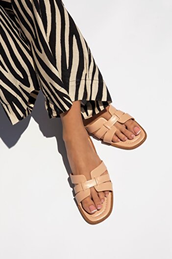 STRASWANS Stephan Women's Nude Single Strip Daily Leather Slippers