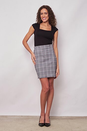Jument Women's Lightweight Lycra Fabric Plaid High Waist Lightweight Mini Pencil Skirt - Navy Blue Plaid