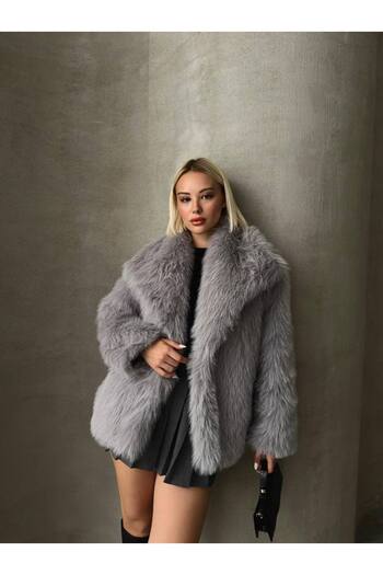 AÈC PRIVÈ Women's New Season Premium Quality Lined Fur 777