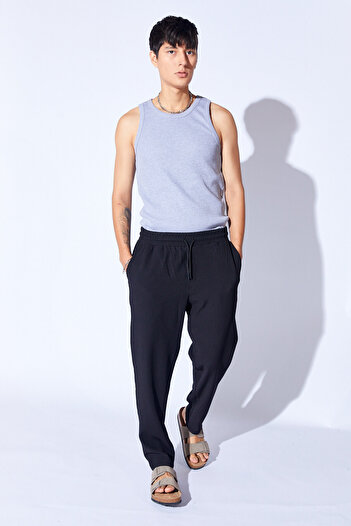 Manche Beli Lastikli Baggy Kalıp Rahat Kesim Örme Dokulu Pantalon Jogger | Siyah MANN619928-1
