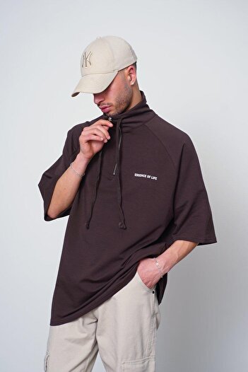 HAFKAGİYİM Μπλουζάκι EE Oversize Polo Neck με φερμουάρ σε καφέ χρώμα