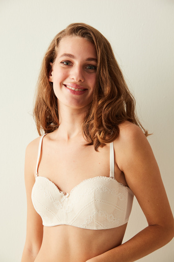 Penti Λευκή δαντέλα με λεπτομέρειες Underwire Unpadded Lotus σουτιέν με μαξιλαράκι
