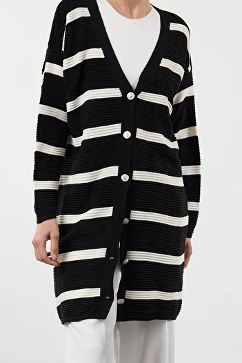 Edit by Trendyol Basic Black Knitwear Cardigan - Tedaw25Th00001