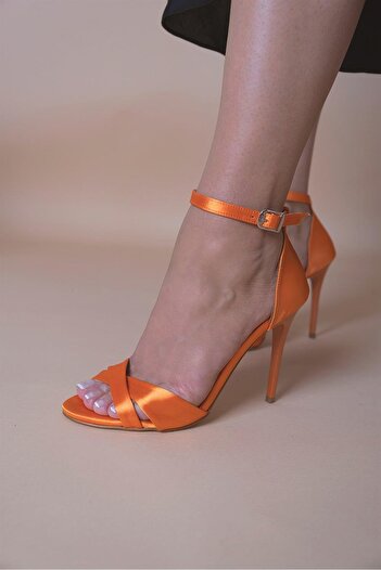 sovrana Satin Heeled Shoes Orange Satin