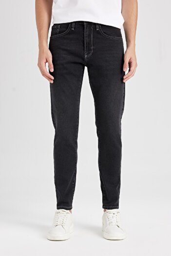 DeFacto Slim Tapered Fit Tight Fit Regular Waist Shrinking Leg Black Jean Pants D8748Ax24Au