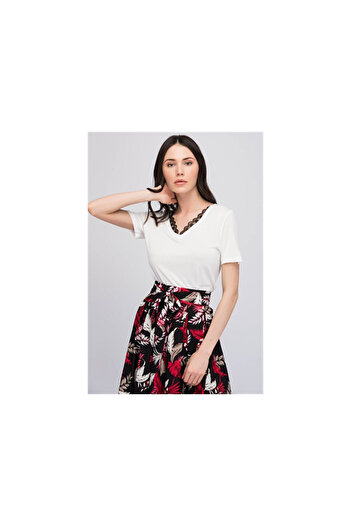 Cotton Mood 8150561 V-Neck Lace Inside Short Sleeve Blouse Ecru