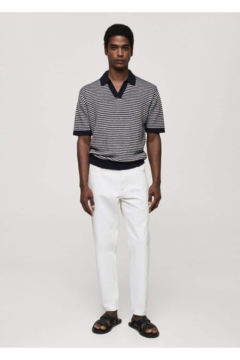 MANGO Man Gestreiftes Strick-Poloshirt mit kontrastierendem Kragen