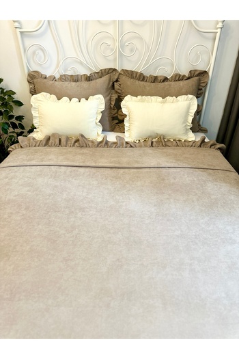 Decamor home Large Size Ruffled Milk Coffee Bedspread Double King Size Bedspread