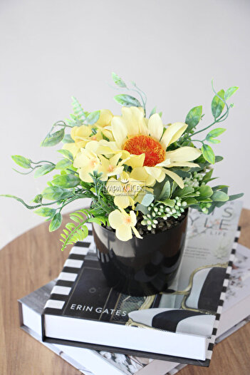 Yapay Çiçek Deposu Sunflower and Hydrangea Flower Arrangement in a Pot with Garnish Light Yellow