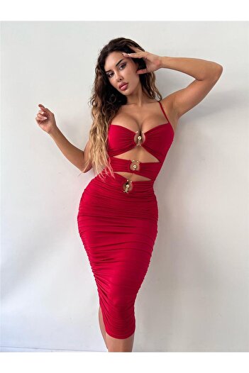 pink life Kırmızı Toka Detaylı Pencereli Midi Boy Elbise