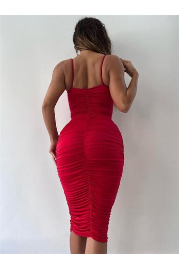 pink life Kırmızı Toka Detaylı Pencereli Midi Boy Elbise