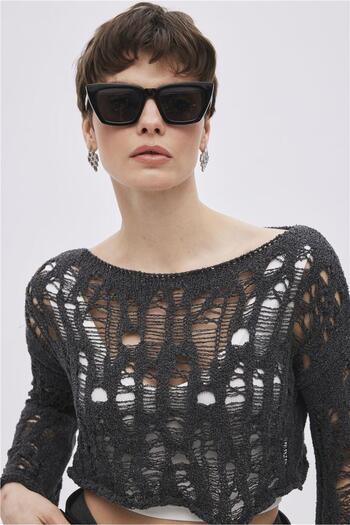 SHERIN Anthracite Detailed Knitwear Crop
