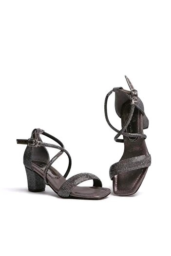 p papuccum ortopedi çocuk ayakkabıları Girl's Stoned Comfort Sole Heeled Evening Dress Shoes