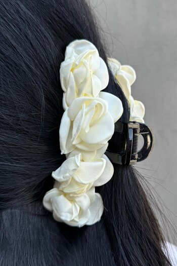 TAKIŞTIR White Rose Figured Peg Buckle