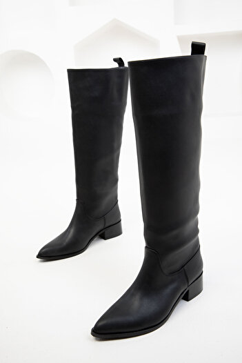 SOHO Women's Black Boots 19794