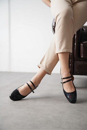 MODAADAM Women's Rola Ballerina Shoes - black-patent leather