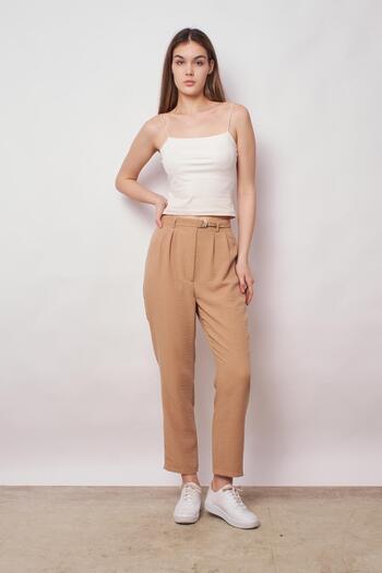 Jument High Waist Linen Boyfriend Pants - Pleated and Belted, Camel