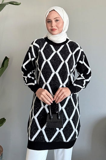 InStyle Striped Pearl Detail Black Knitwear Sweater