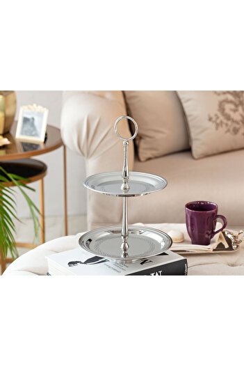 Madame Coco Tress Cake Stand