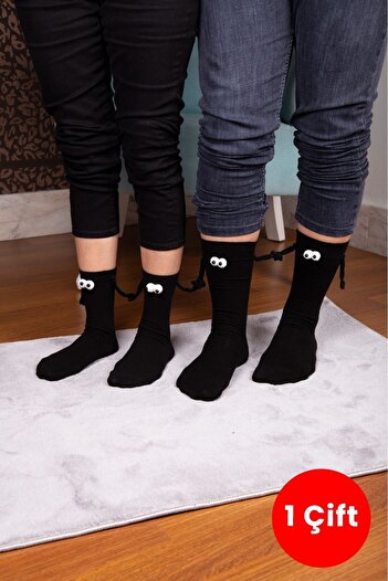 Bross 1 Pair of Black Socks with Magnetic Hands